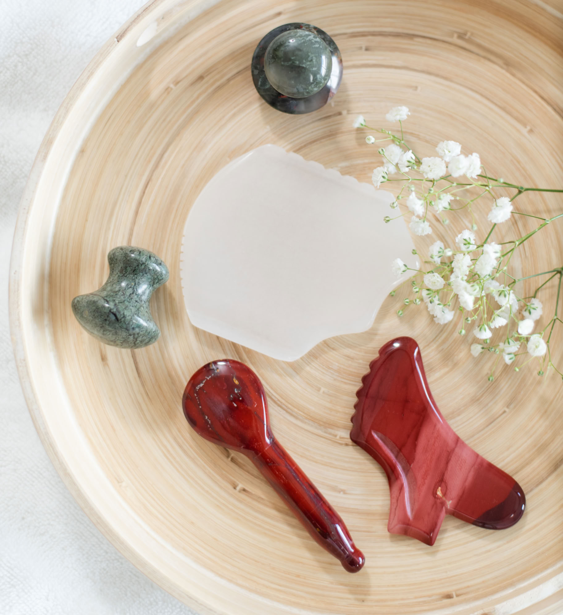 Traditional Gua Sha ritual designed to encourage circulation, support lymphatic flow and reveal a more sculpted appearance.