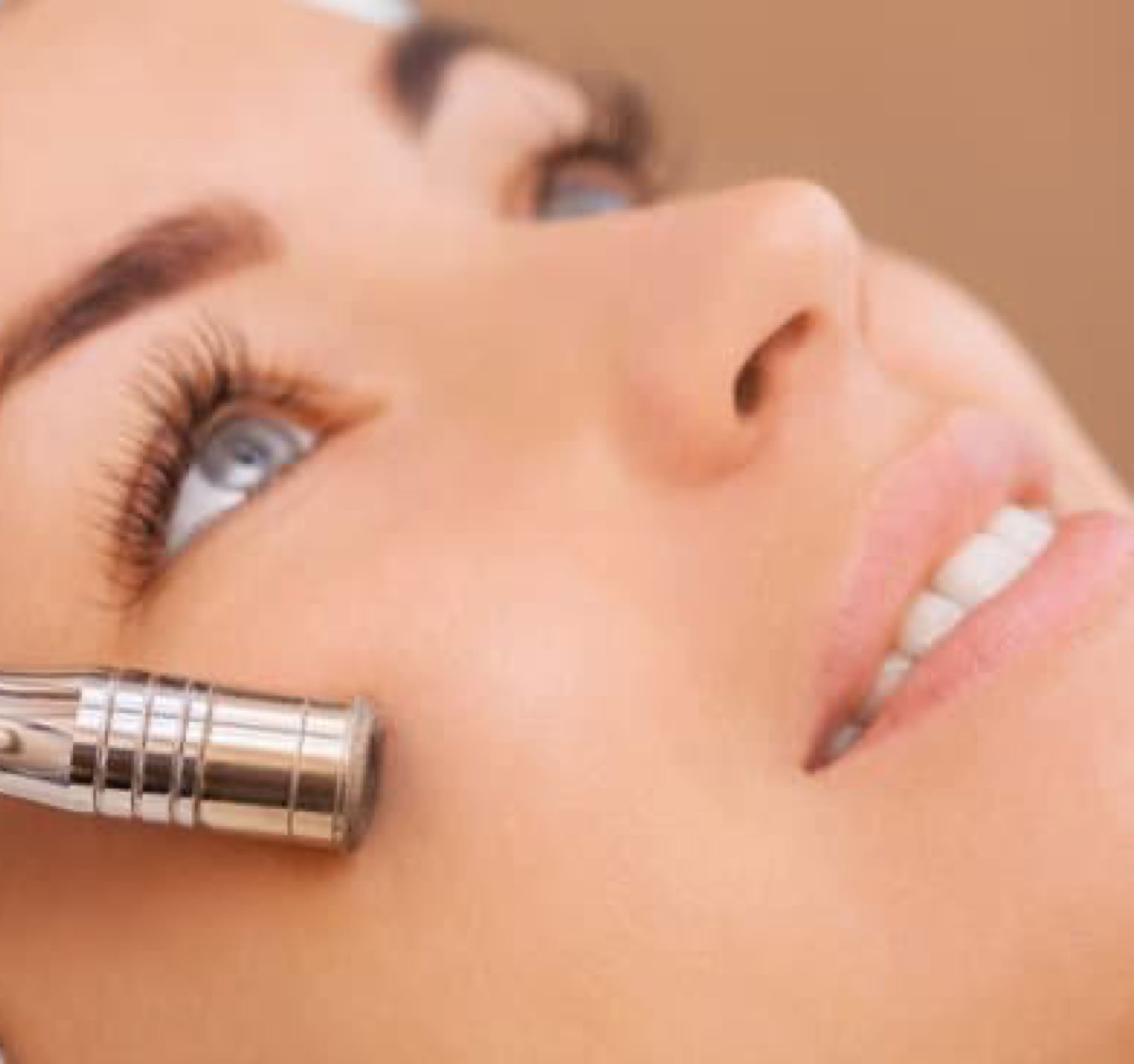 Diamond-tip exfoliation treatment designed to refine skin texture and promote a smoother, brighter complexion.